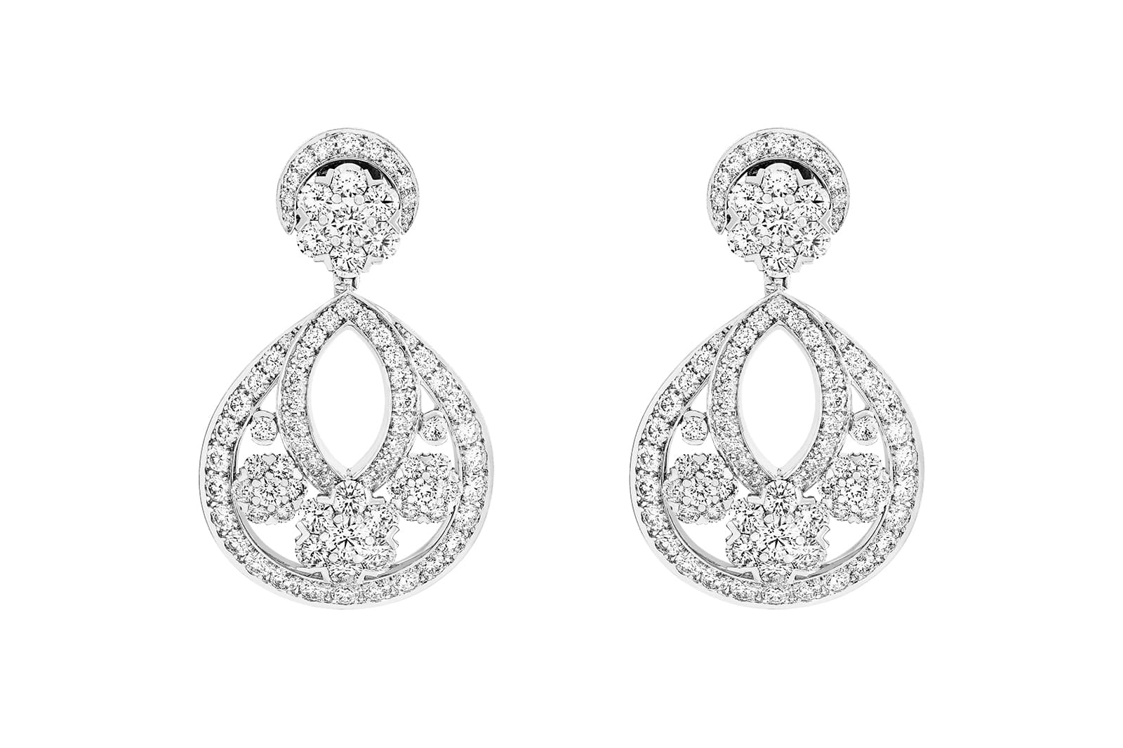  Van Cleef & Arpels Snowflake earrings with 13.73 carats of diamonds 