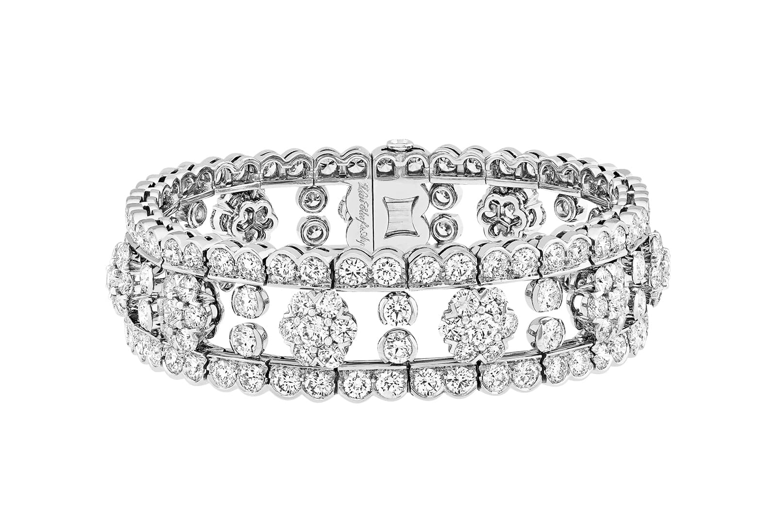 Van Cleef & Arpels Snowflake bracelet with 21.5 carats of diamonds