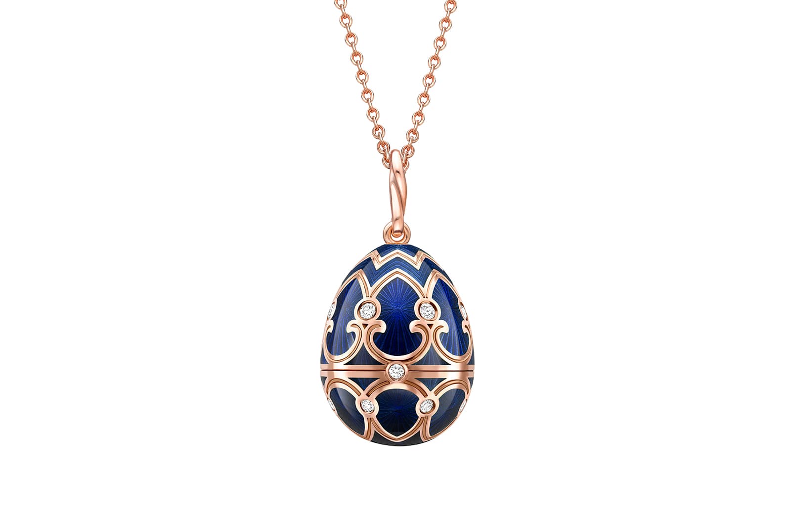  The exterior of the Fabergé Polar Bear Surprise locket is decorated with enamel and 15 brilliant-cut diamonds
