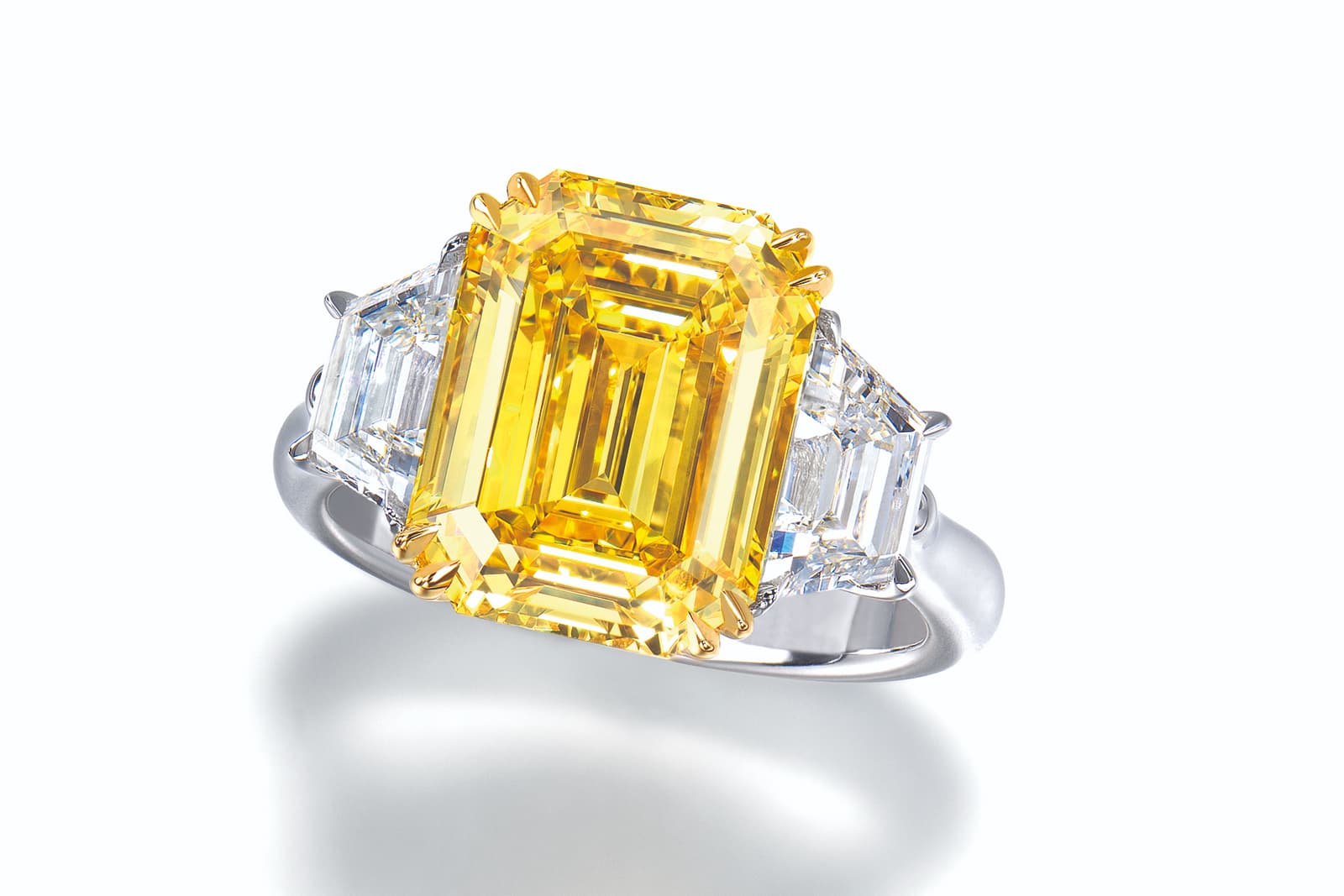  Ronald Abram 5.34 carat fancy vivid yellow emerald cut diamond ring