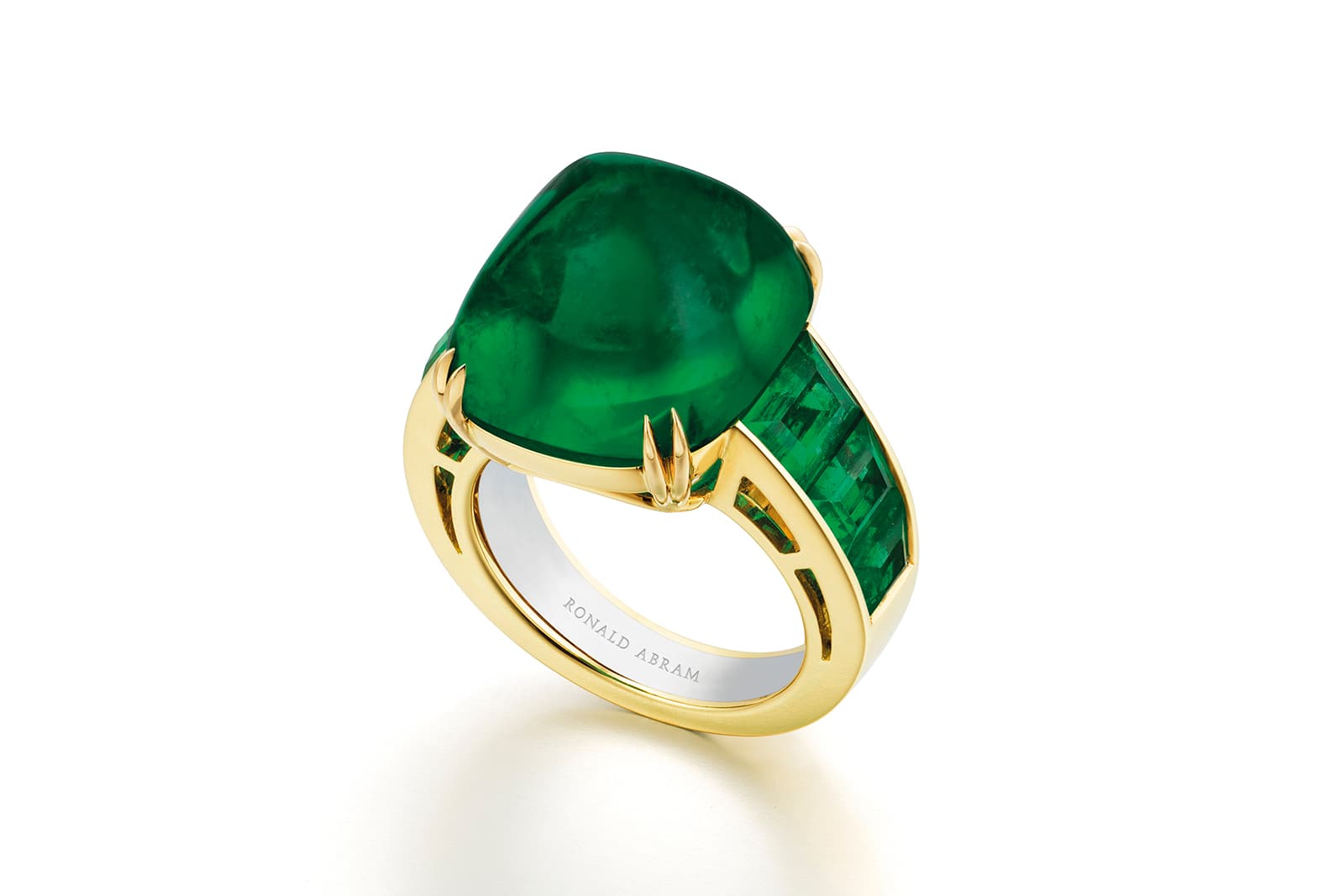  Ronald Abram 22.88 carat Colombian emerald cabochon ring 