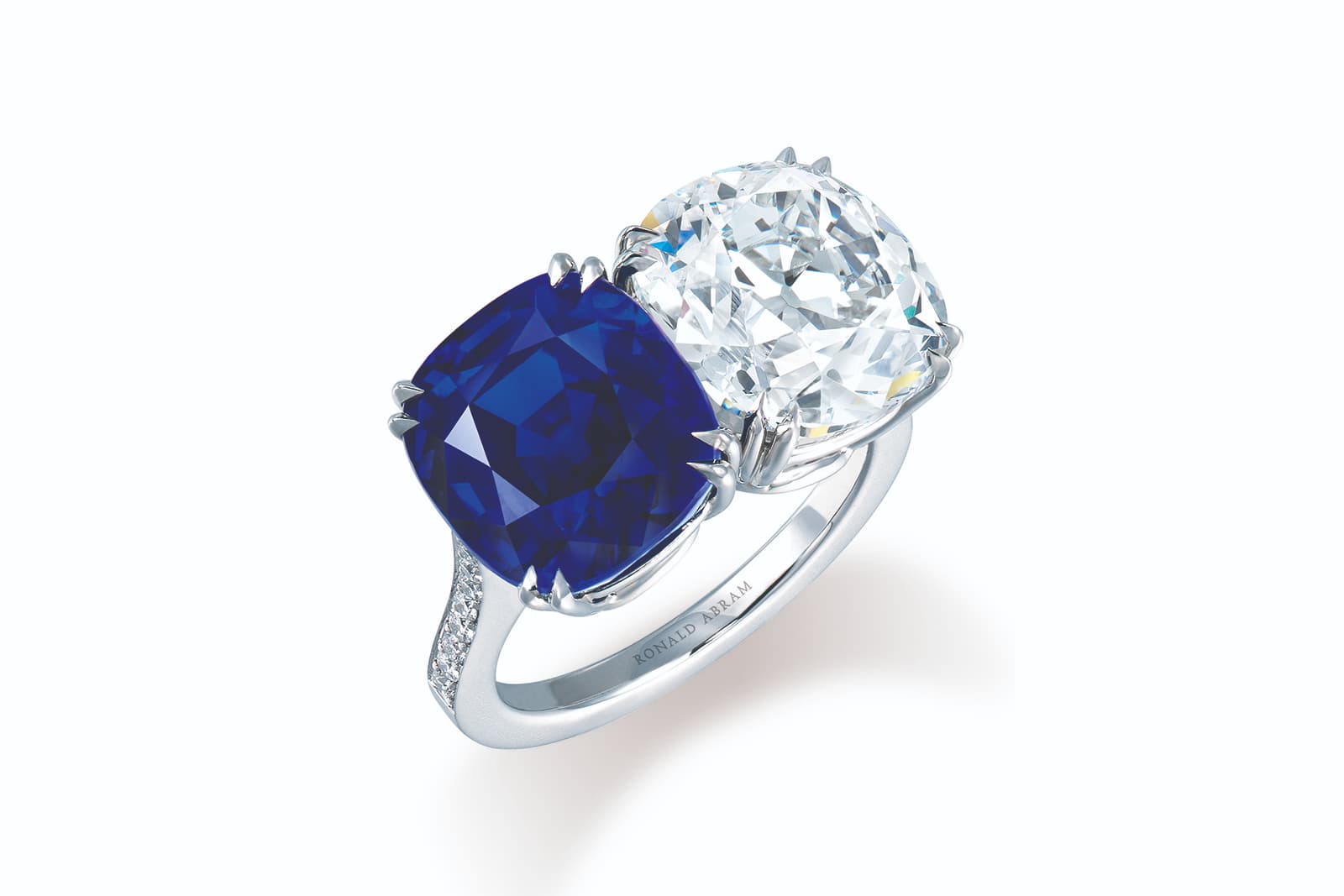 <p>A &#8220;Toi et Moi&#8221; ring with a 7.82 carat Kashmir sapphire and a 5.63 carat cushion cut diamond by Ronald Abram</p>
