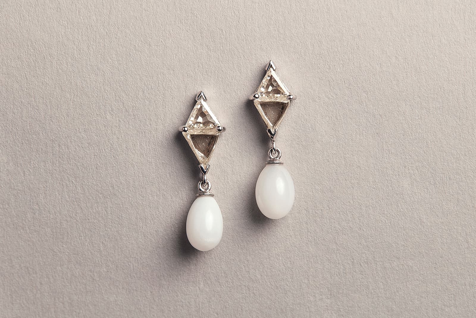  Melanie Georgacopoulos Double Triangle Drop Earrings from the Carats Collection with triangular rough and cut diamonds of 2.24 carats and hippopus pearls in 18ct white gold