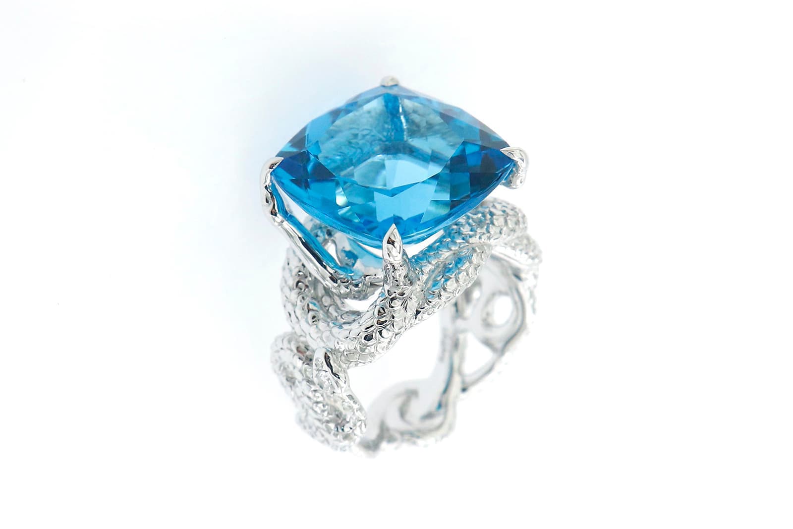  AENEA Sarpa collection cocktail ring with aquamarine and diamonds 