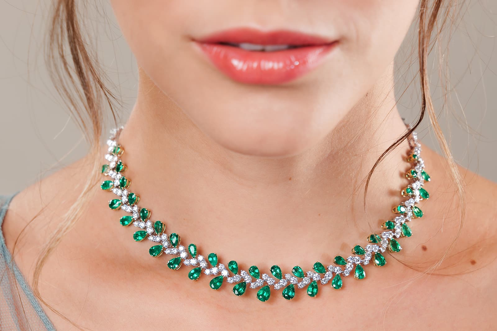 Sunita Nahata emerald and diamond necklace 
