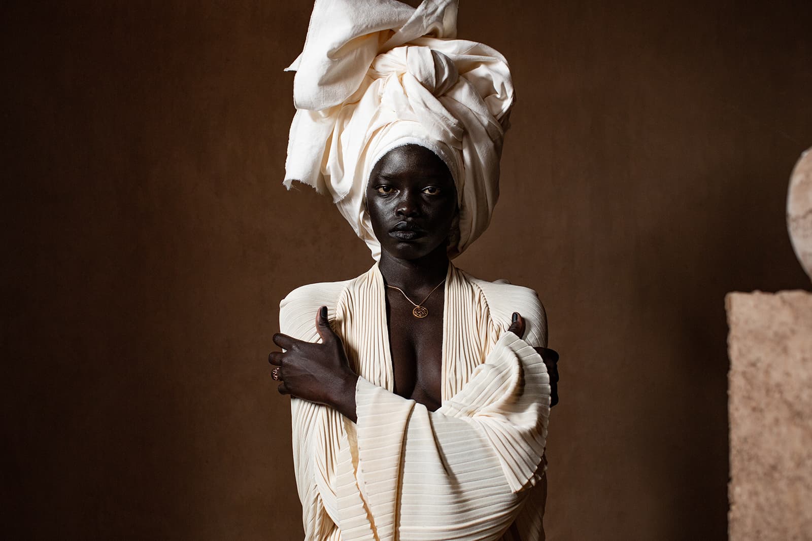  A model wears the Sulun collection by JRS by Julien Riad Sahyoun 