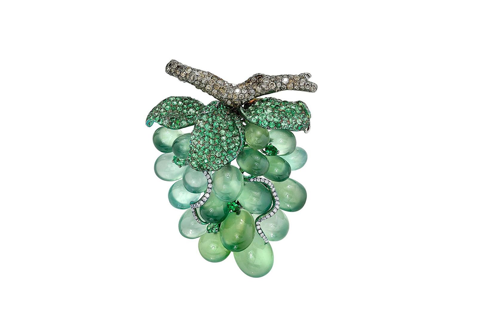  Grape brooch by Arunashi made in 18k gold with prenites, diamonds and tsavorites garnets