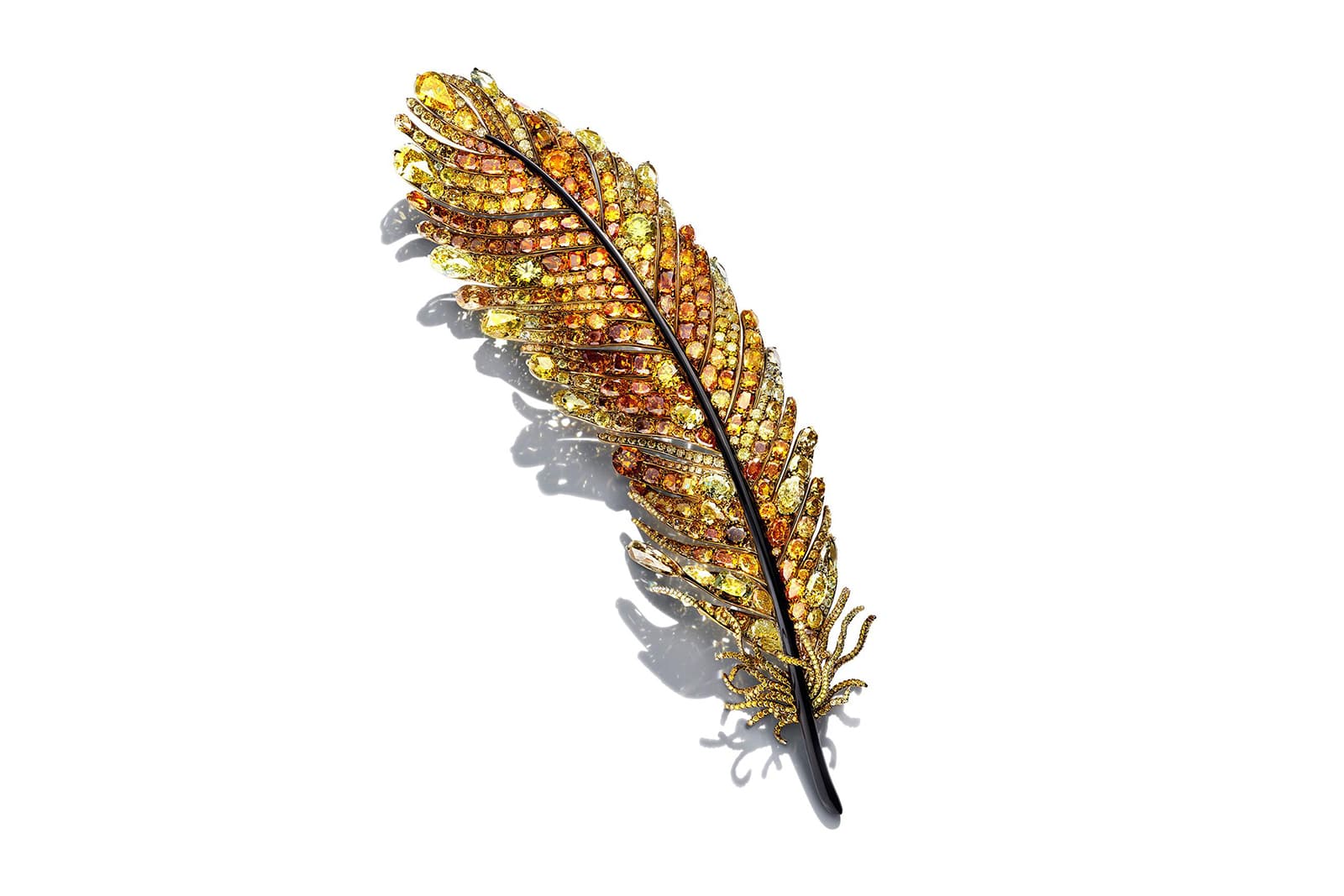  Cindy Chao Phoenix Feather with more than 1,000 diamonds in 36 shades