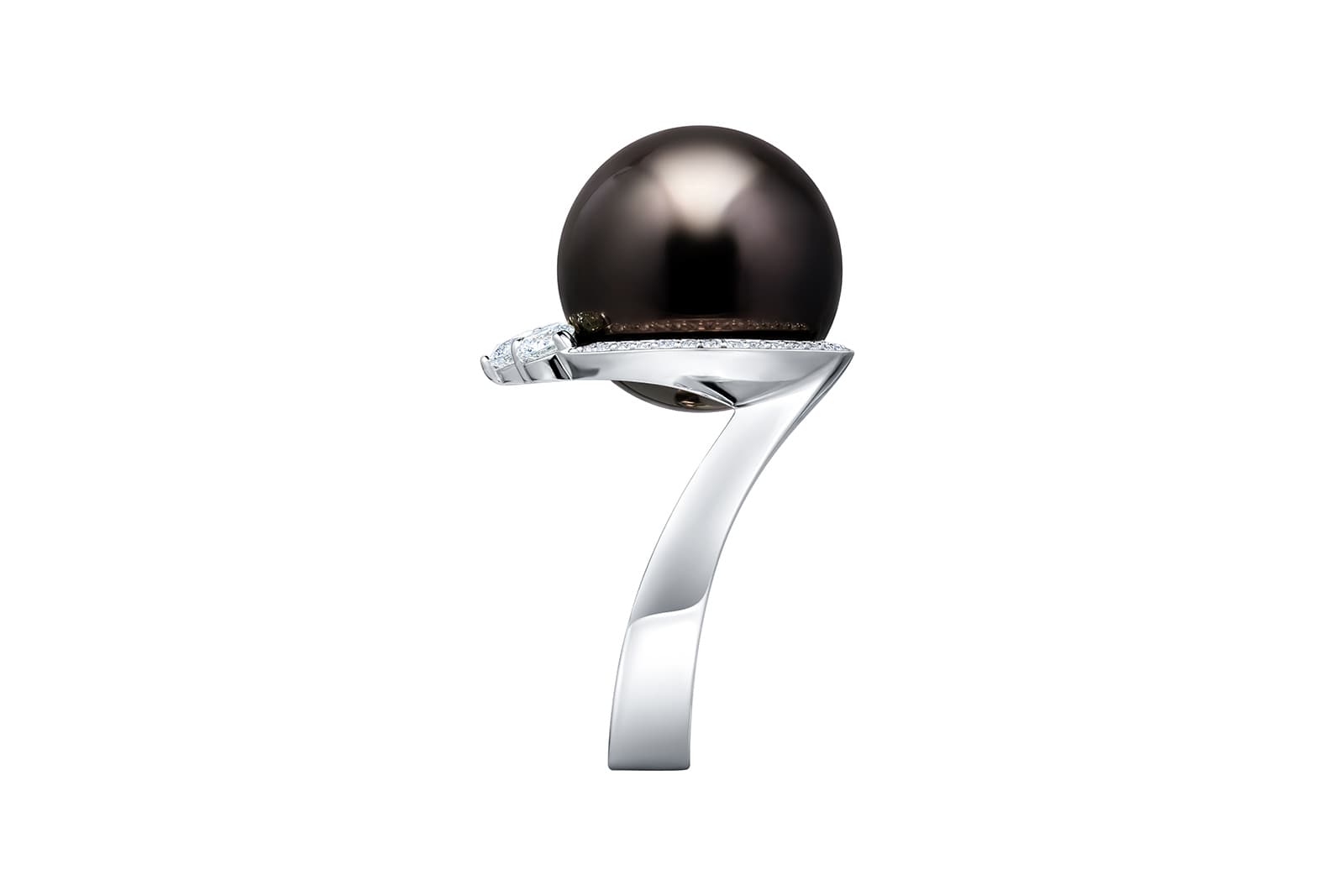  Podnebesnaya and Podnebesny Daily pearls ring with Tahitian pearl and diamonds in white gold