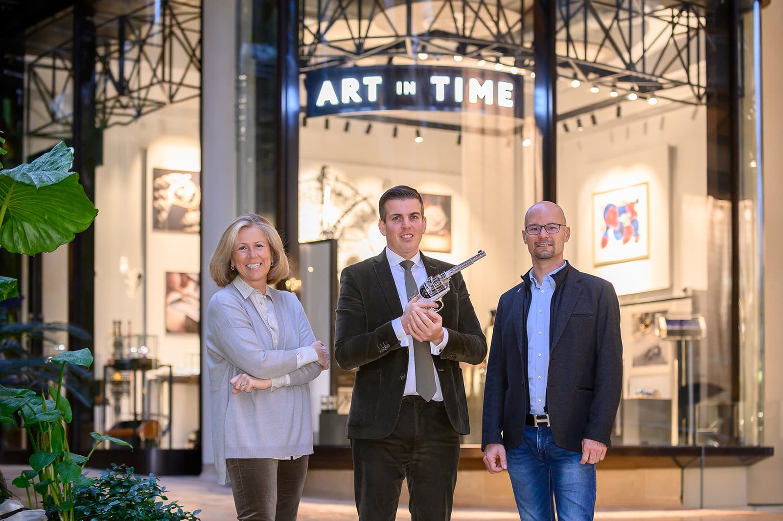  From left to right: Marine Lemonnier of 289 Conlsulting, Yohann Martinez, Director of Art in Time Monaco, and Arnaud Nicolas, CEO of L’Épée