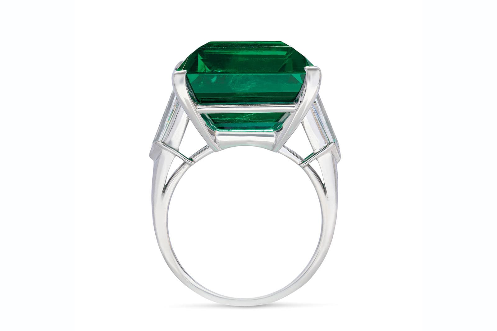  This emerald and diamond ring was sold by Christie's in July 2020 for CHF 1,695,000
