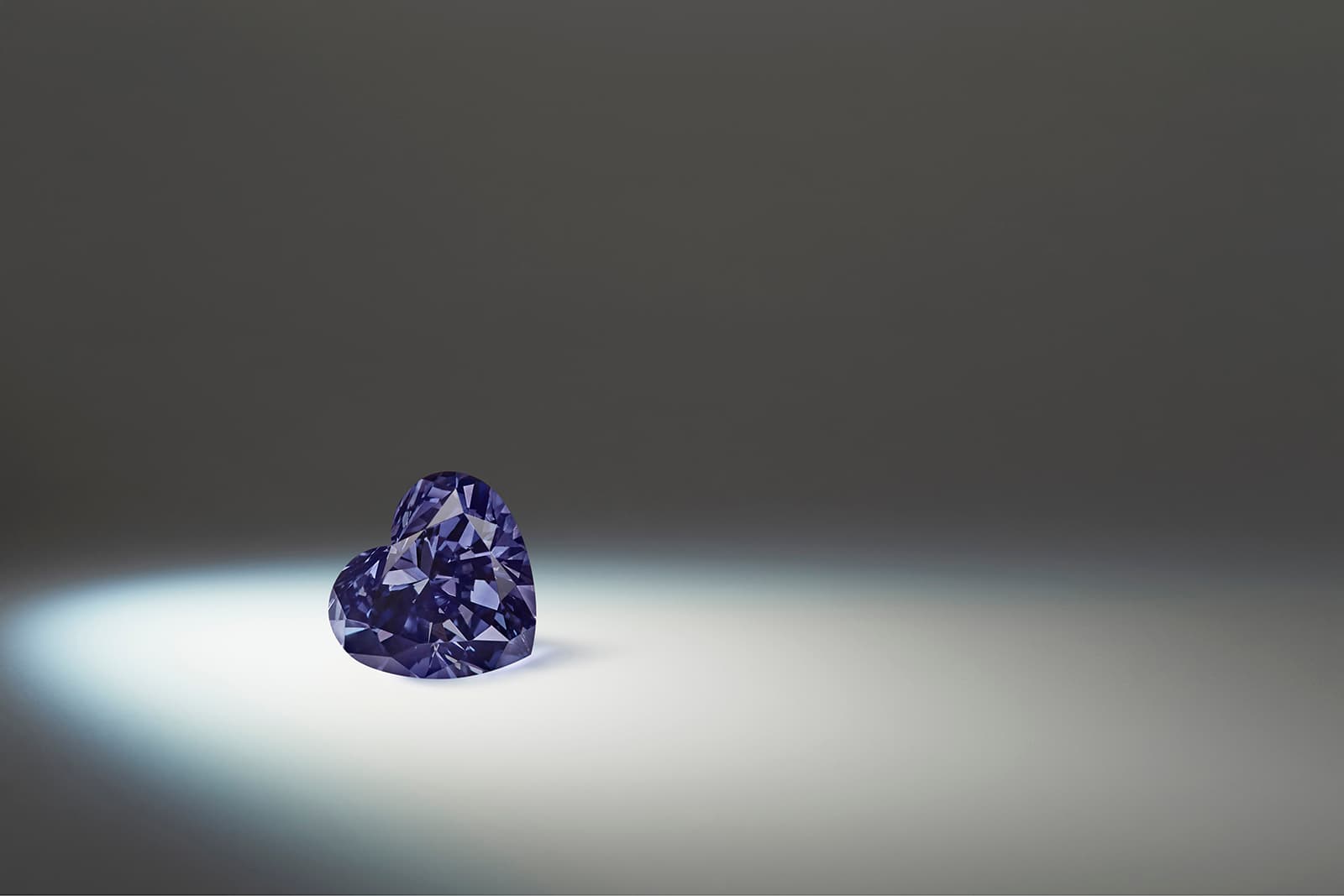  The Argyle Skylar, a 0.33 carat heart-shaped Fancy Dark Gray-Violet diamond from the 2020 Argyle Pink Diamond Tender