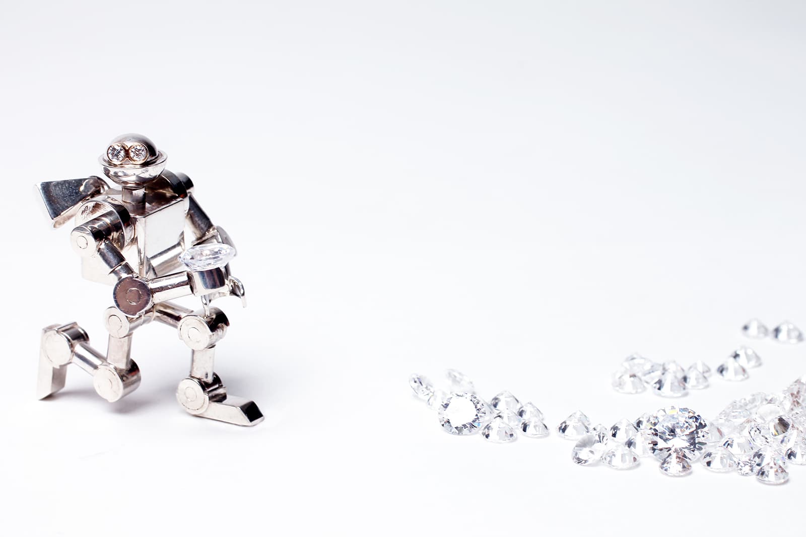 Max Danger Robot Proposal pendant with movable joints crafted in silver, gold and diamonds