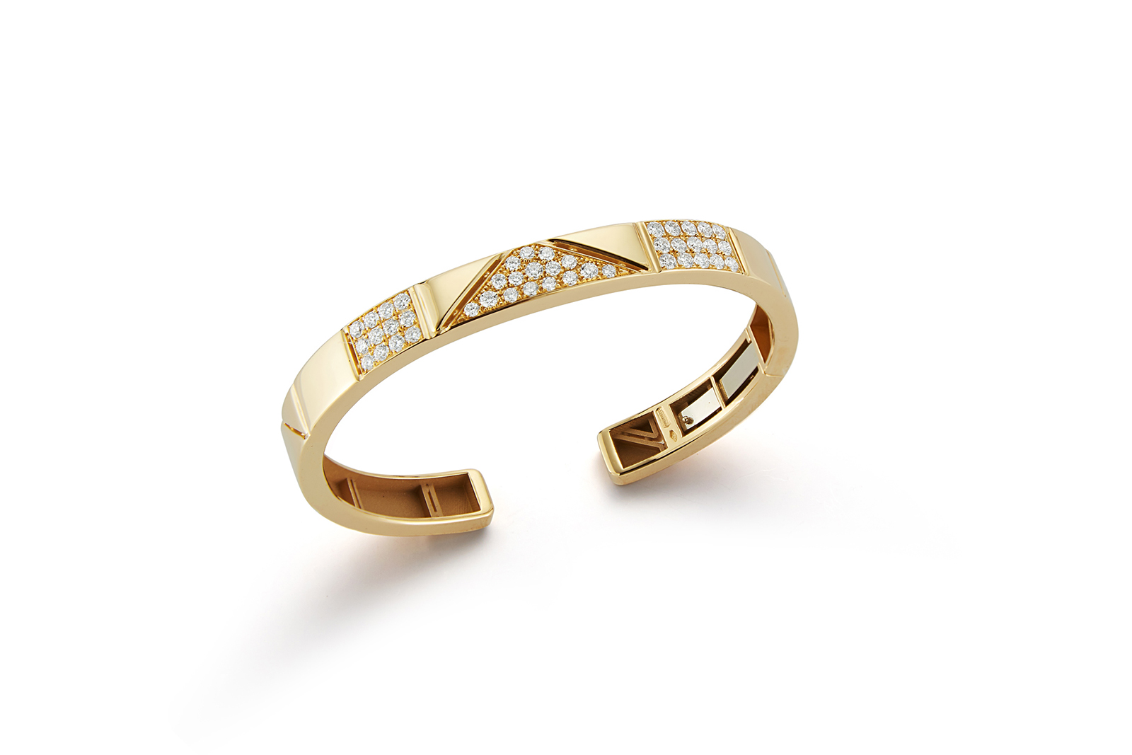  Miseno Baia cuff bracelet in yellow gold and diamonds