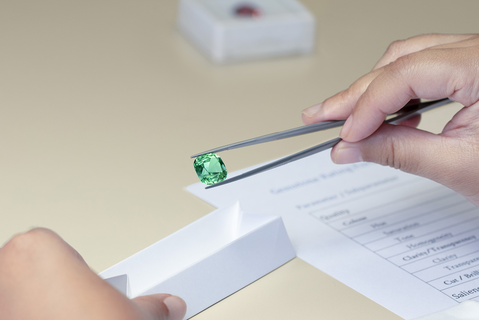  The Gübelin Gemstone Rating will be offered for free with gem grading reports in 2021
