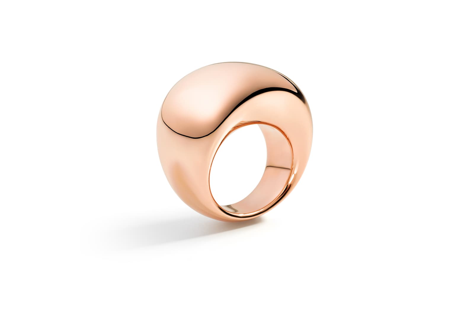  Vhernier Pirouette ring in rose gold