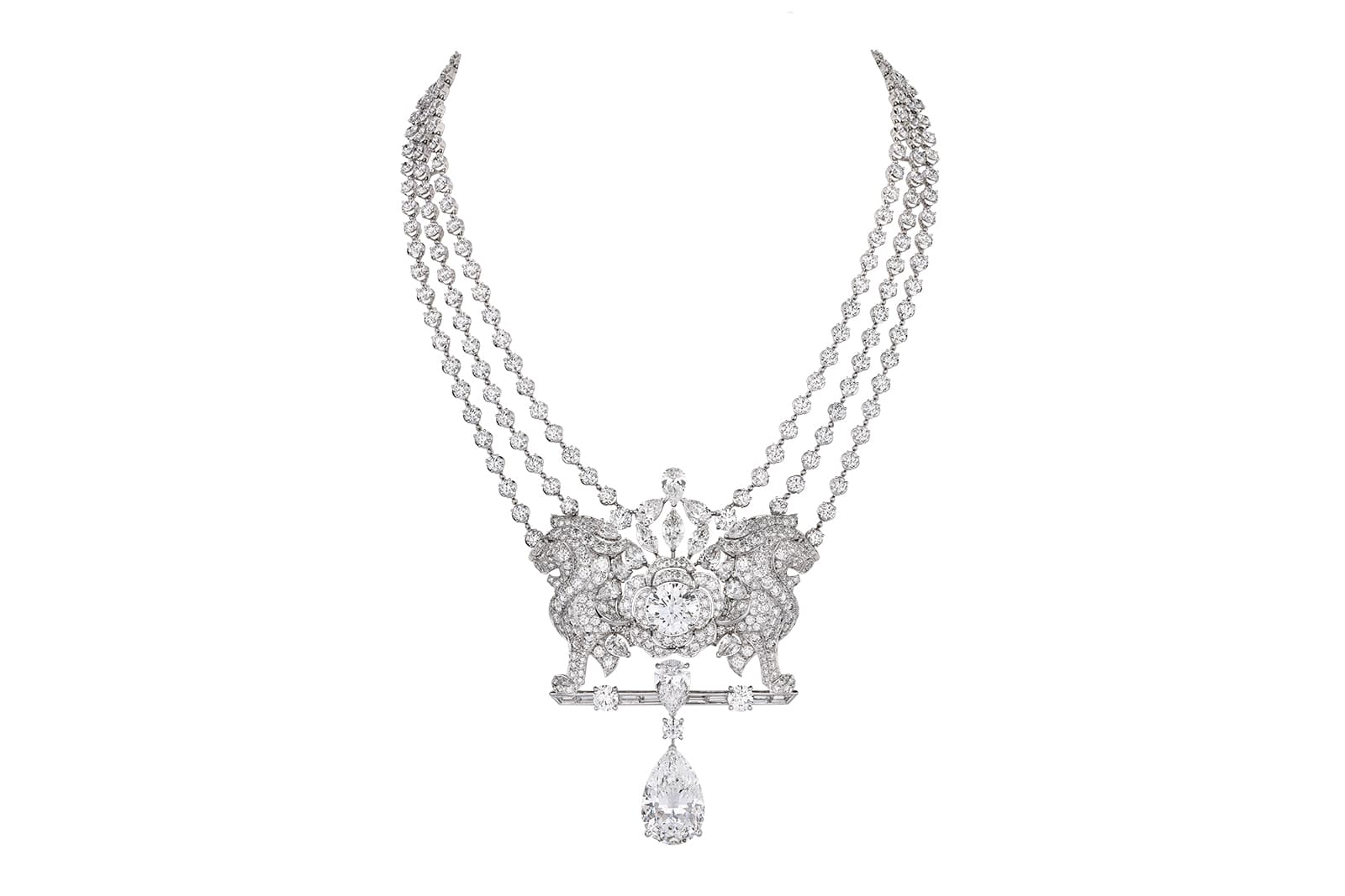 Chanel Escale à Venise High Jewellery Collection Lion Secret necklace in white gold and diamonds with a 15.55 carat pear-cut diamond at its heart 