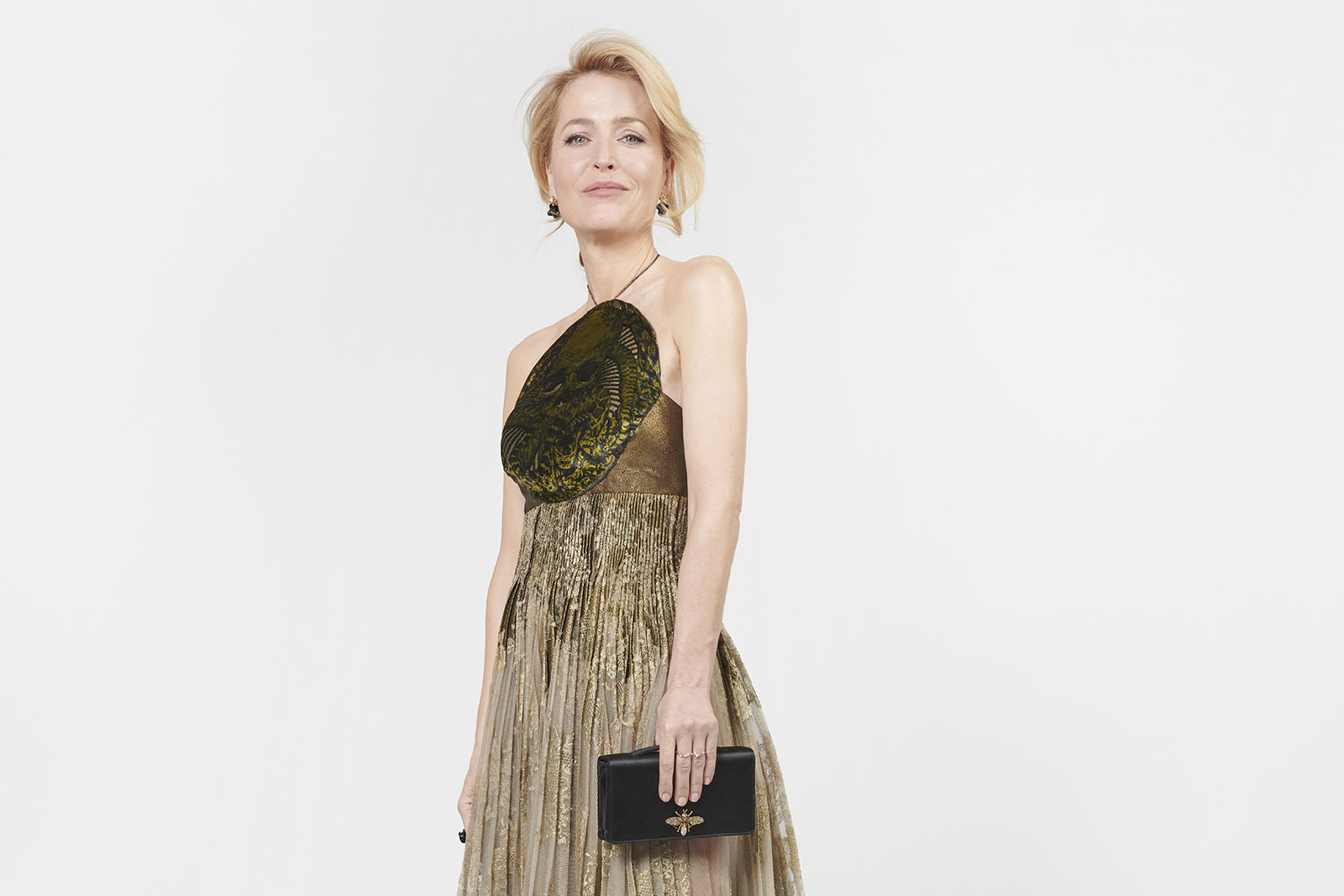 Gillian Anderson wore Dior jewellery at the 78th Annual Golden Globe Awards