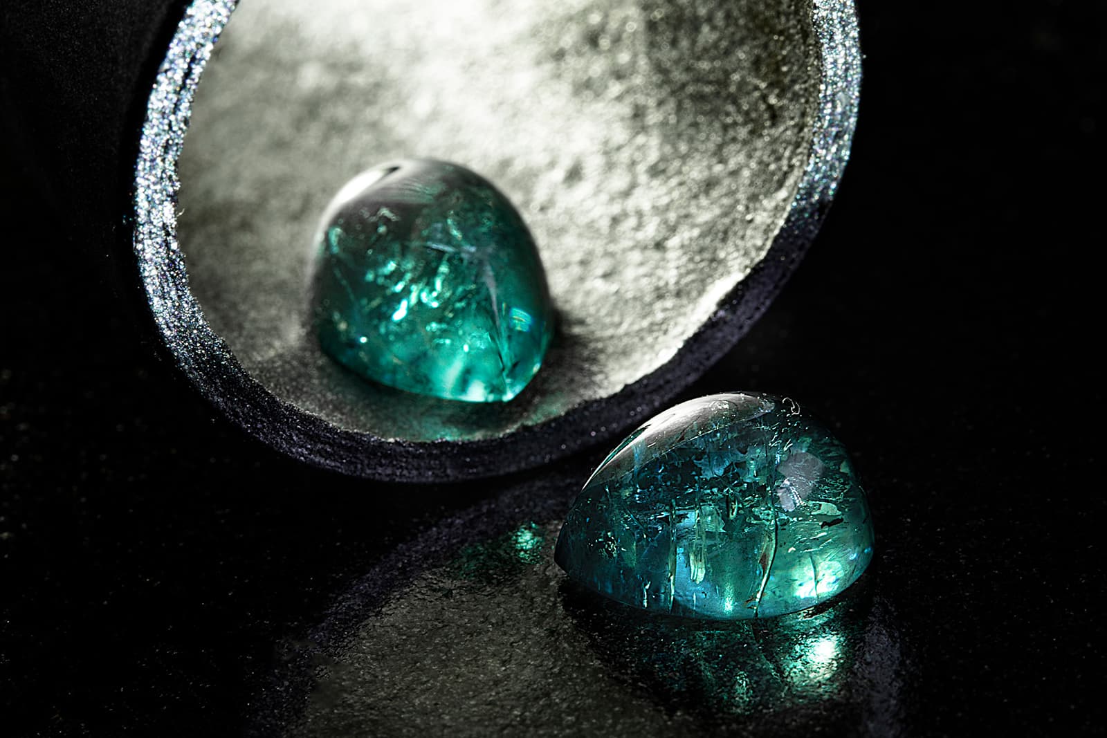  Cabochon tourmalines in a deep green hue from Gebrüder Meelis
