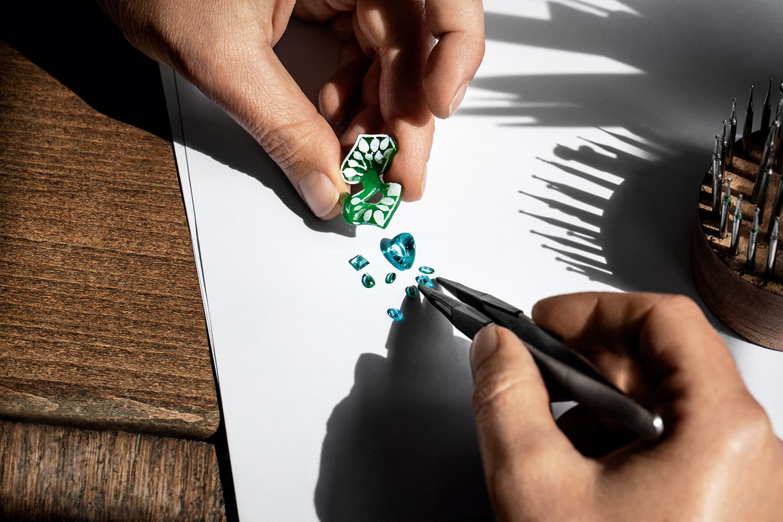  RoseDior Paraiba-type tourmaline ring in the making
