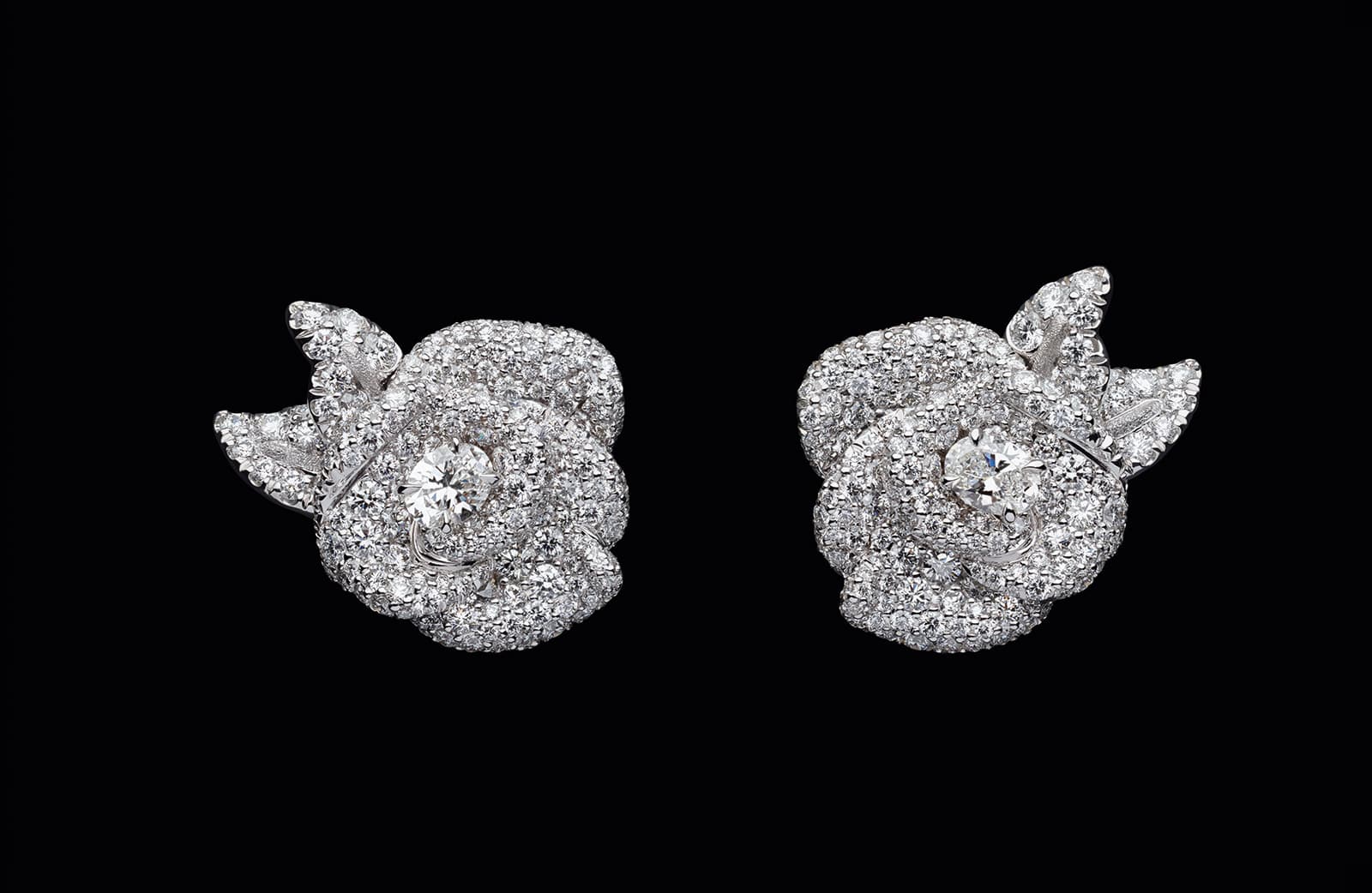  RoseDior earrings in white gold and diamonds