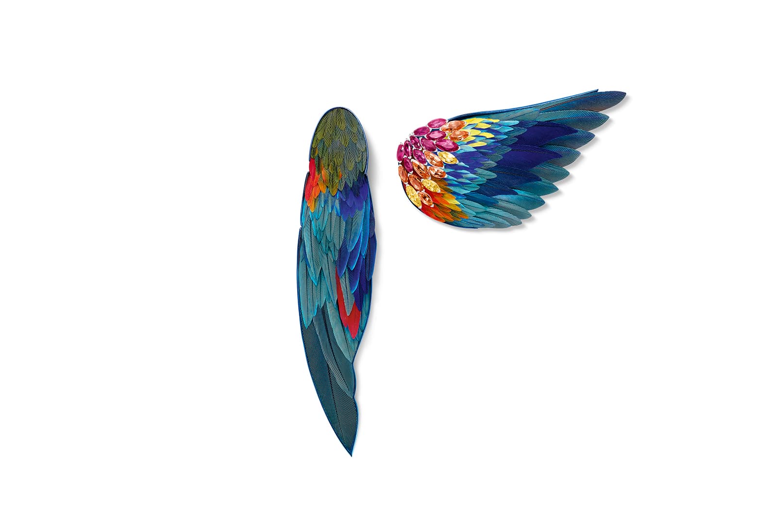  The Piaget Majestic Plumage necklace from the Wings of Light High Jewellery Collection features feather marquetry by Maître d’Art, Nelly Saunie