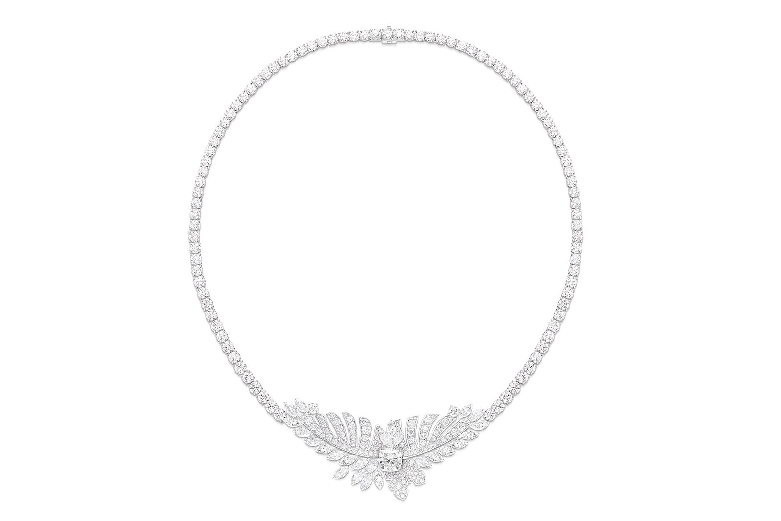  Piaget Tropical Sensation necklace with a 2.40 carat cushion-cut diamond, 25 marquise cut diamonds and 207 brilliant-cut diamonds totalling more than 25 carats from the Wings of Light High Jewellery Collection