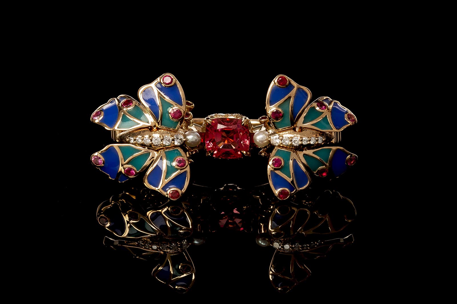  Emeline Piot Nkuma ring with a 2.15 carat spinel, Paraiba tourmalines, sapphires, diamonds and emeralds