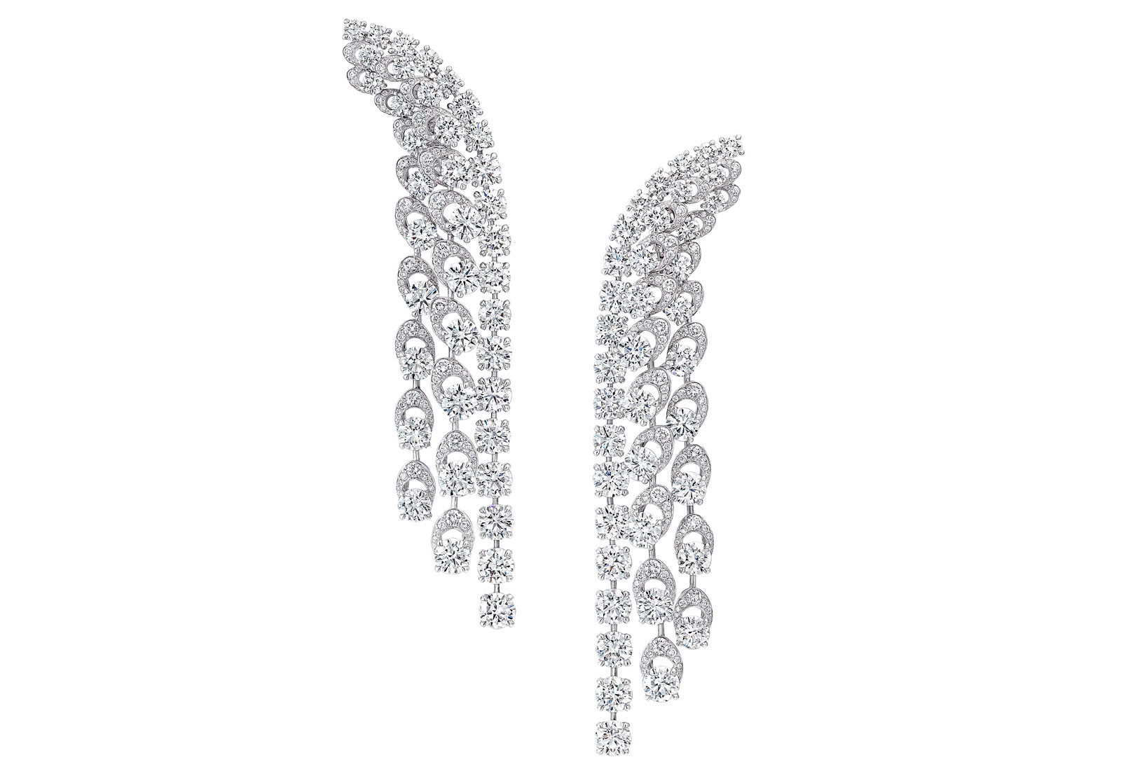  Earrings with 28 carats of colourless diamonds from the Graff Tribal High Jewellery Collection