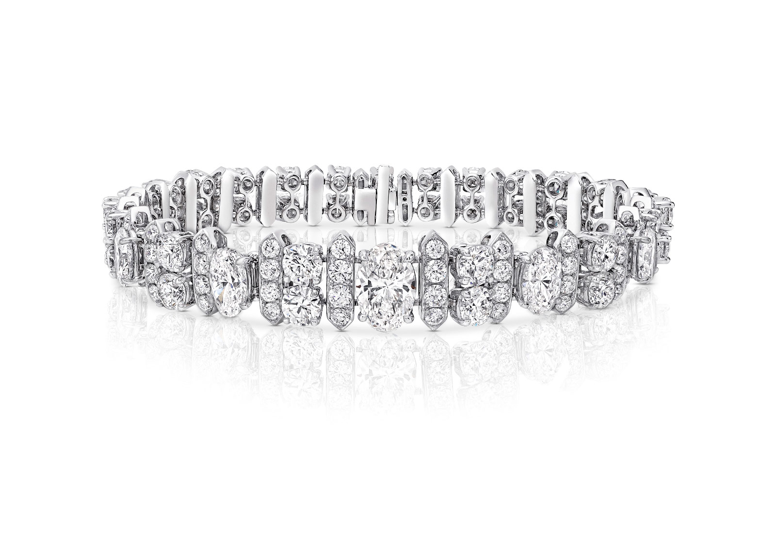  Diamond bracelet from the Graff Tribal High Jewellery Collection