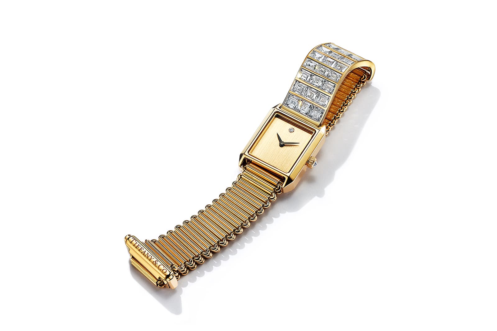  Tiffany & Co. Earth watch from the Colors of Nature High Jewellery Collection in 18k yellow gold with 4 carats of baguette and round brilliant diamonds