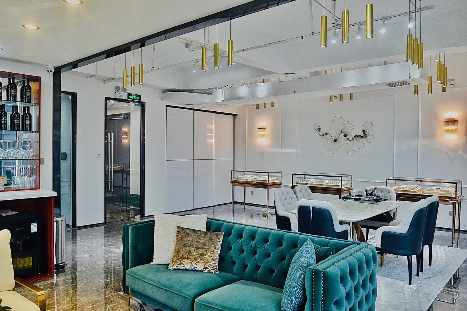Astteria serves private clients at its international showrooms 