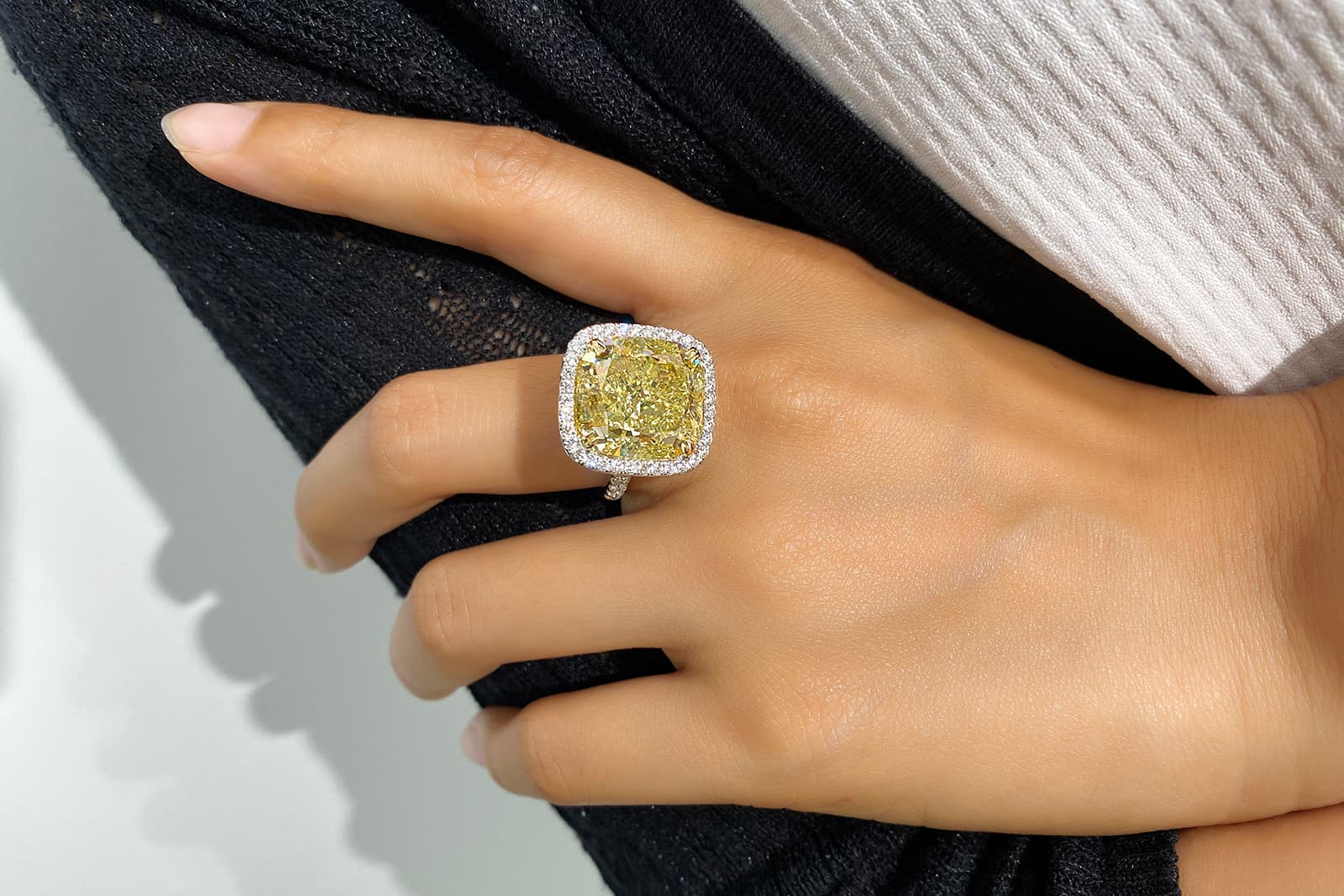 A 17 carat yellow diamond ring by Astteria 