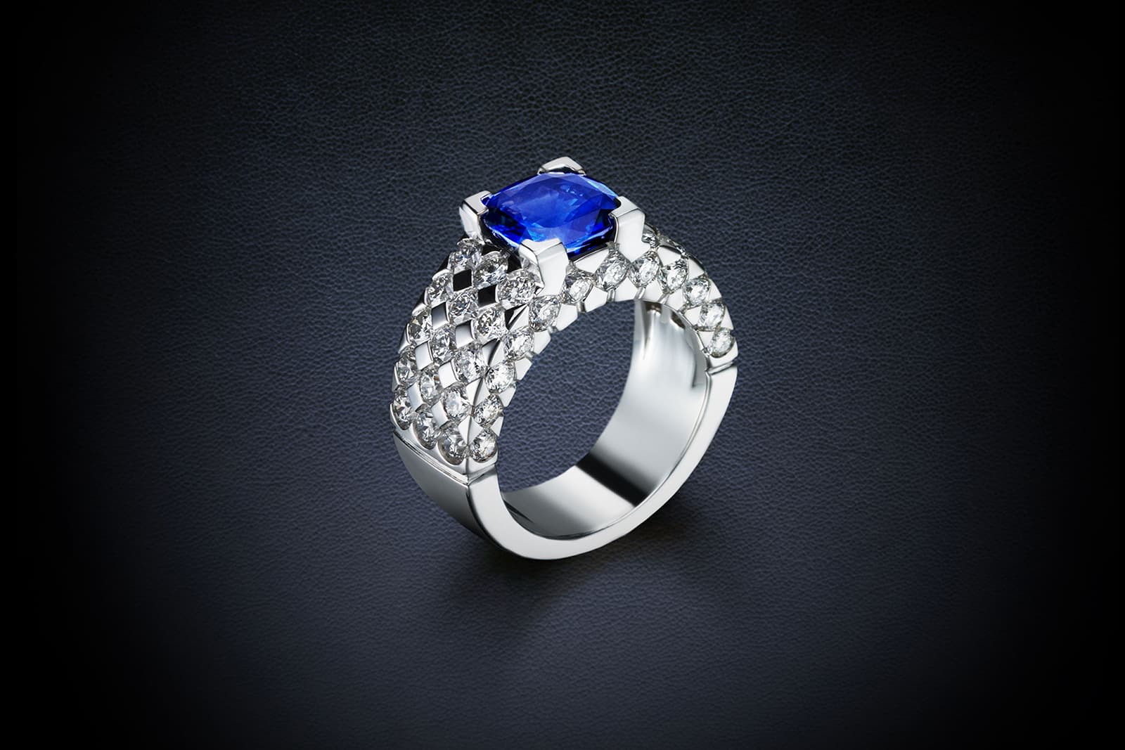  Brigitte Ermel ring with 9.70-carat Sri Lanka natural sapphire and diamonds