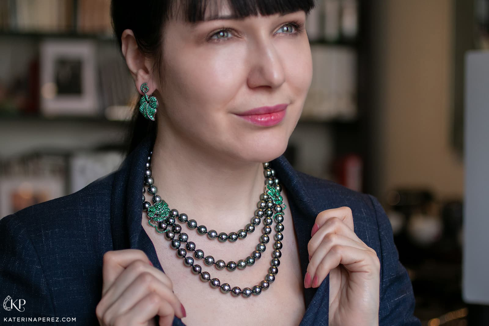 Brigitte Ermel Amazonie necklace and earrings with Tahitian pearls and emeralds