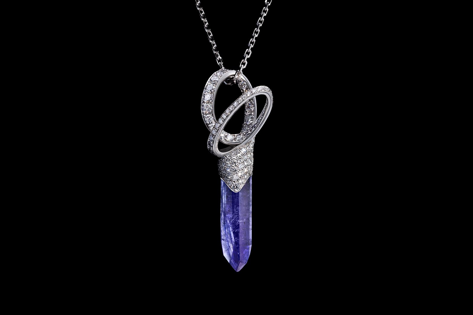  Hoehl's Creativity pendant with tanzanite and diamonds