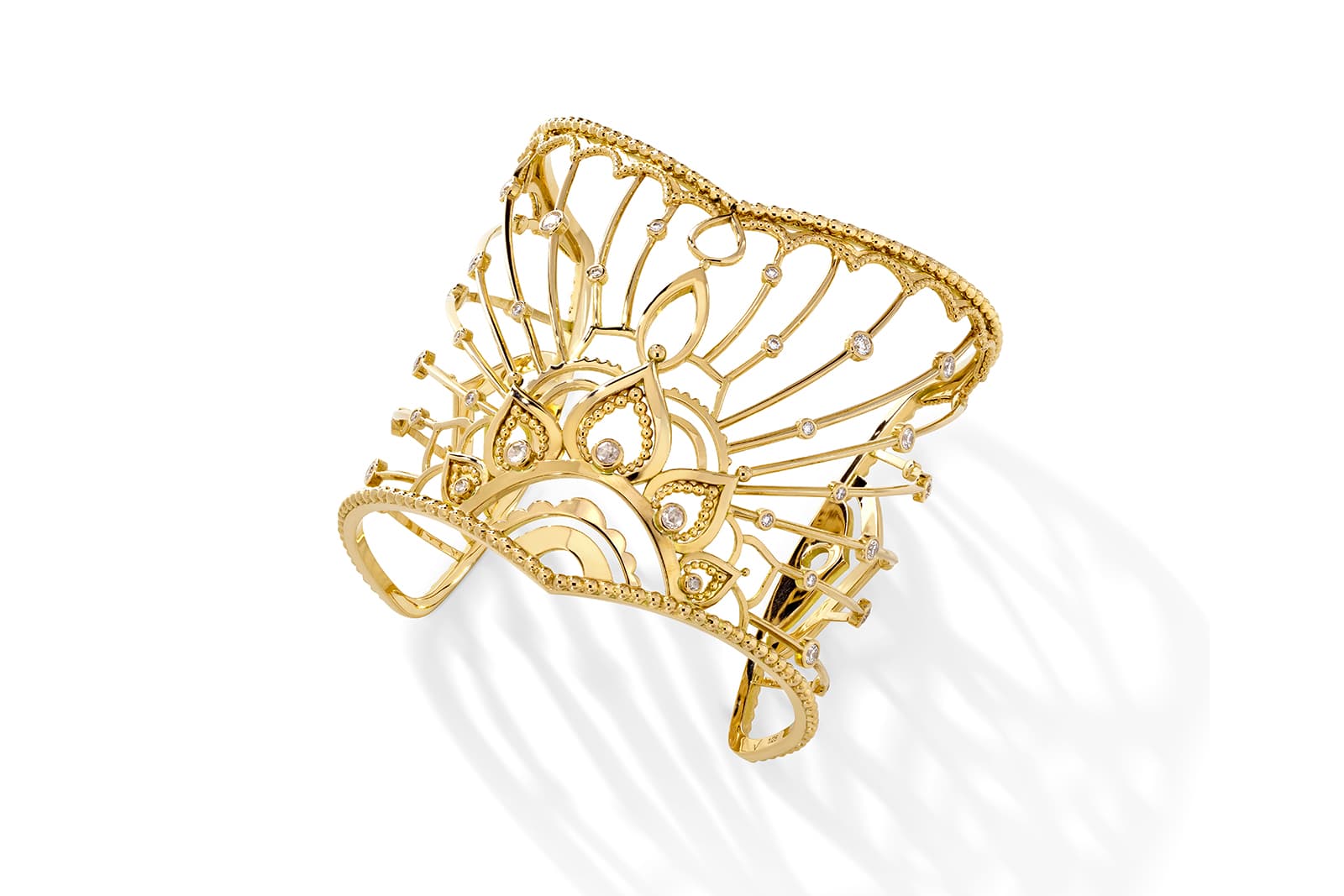  Maison Veyret Grand Soir cuff in yellow gold and diamonds