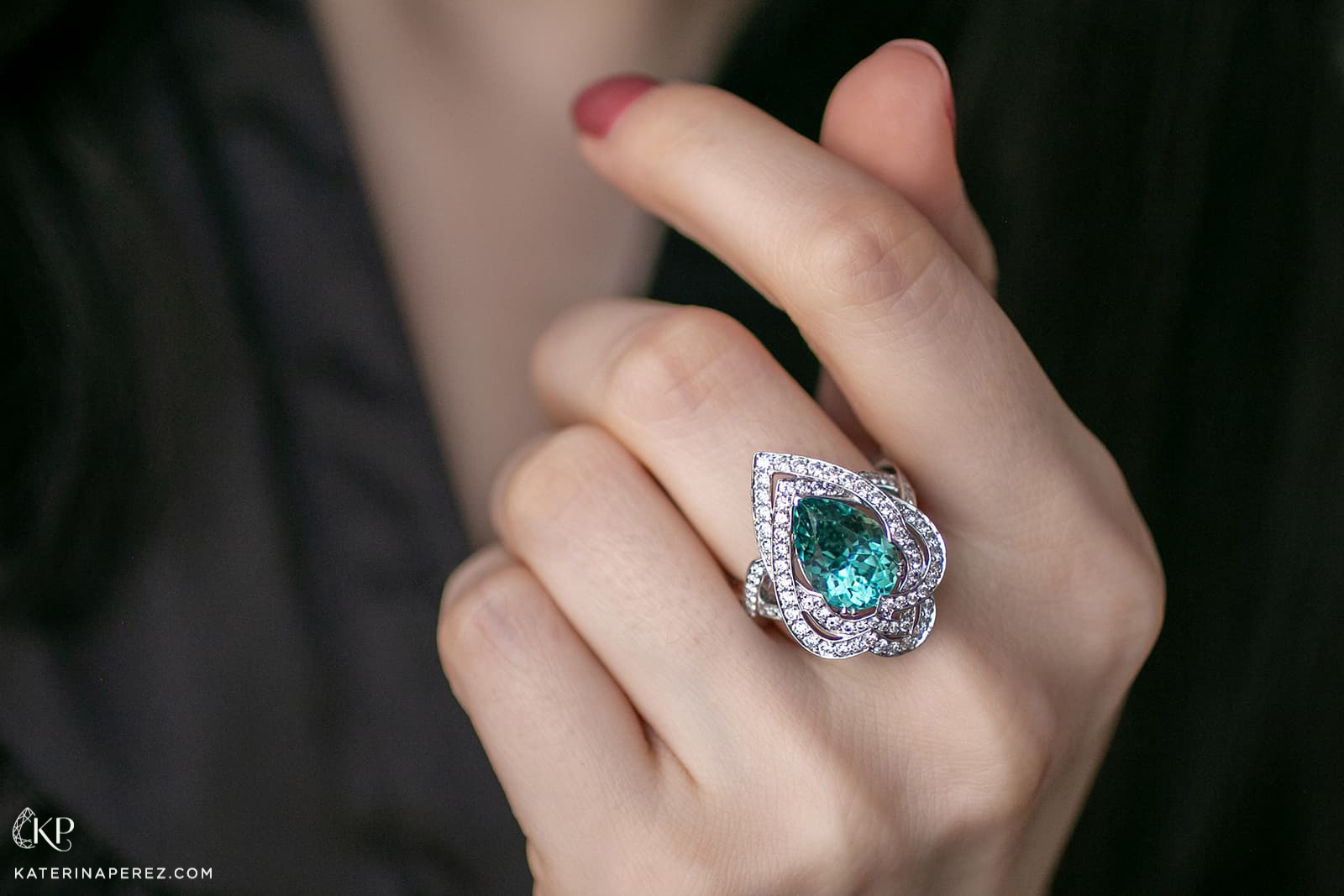 CPG Joaillerie Ribbon Heart ring with a tourmaline and diamonds