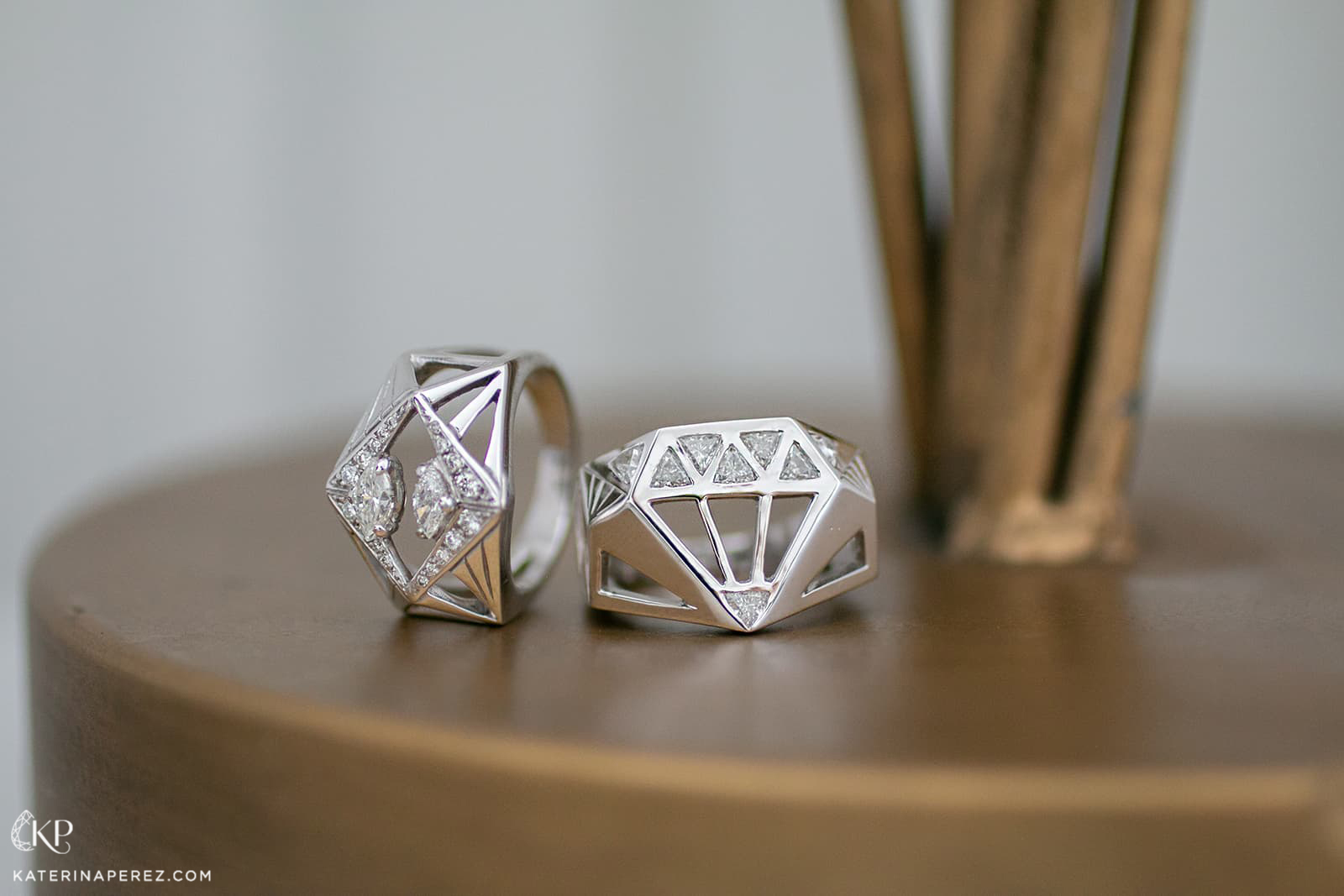  FLAV rings in white gold and diamonds 