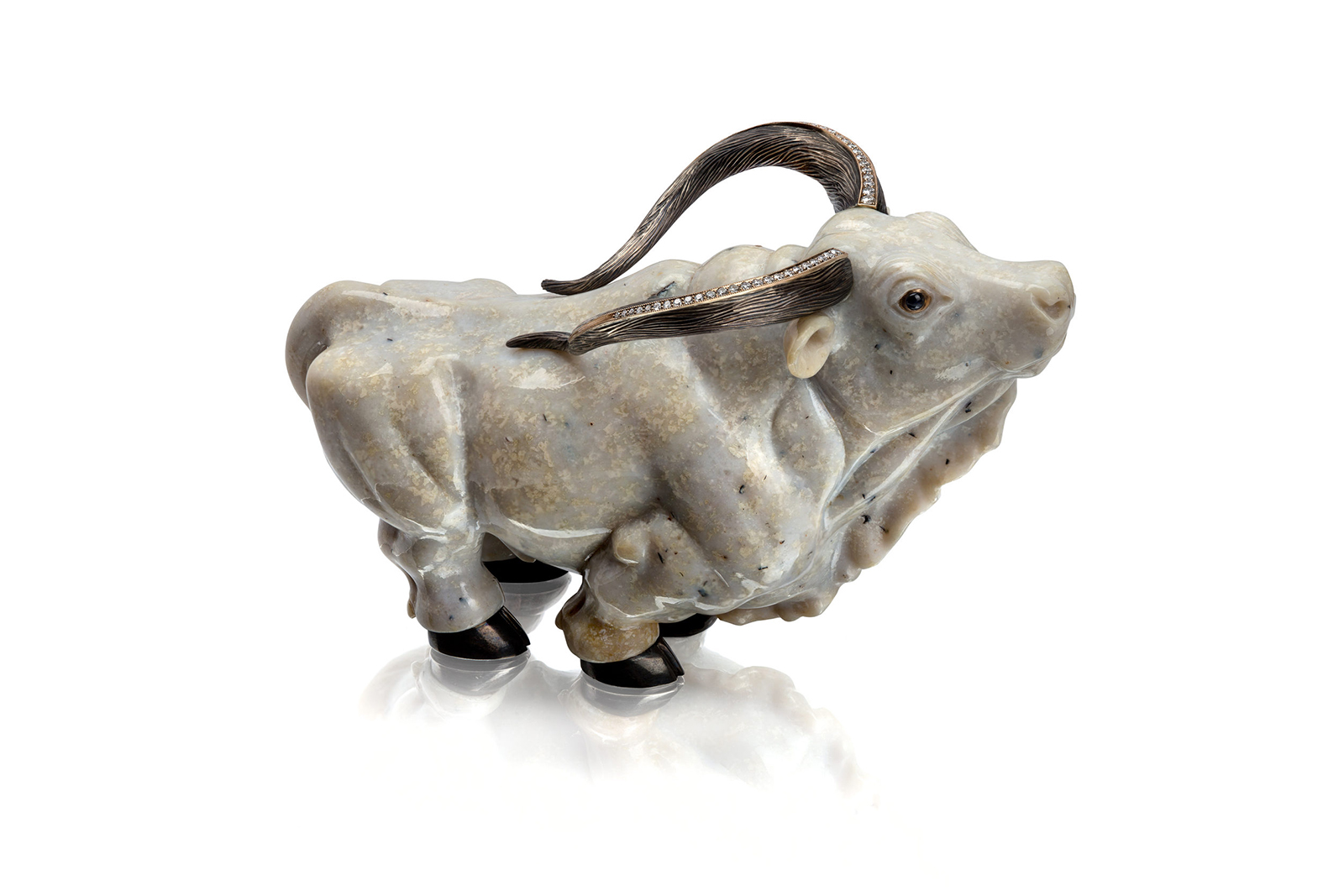  Sculptural miniature oxen by Anna Nova