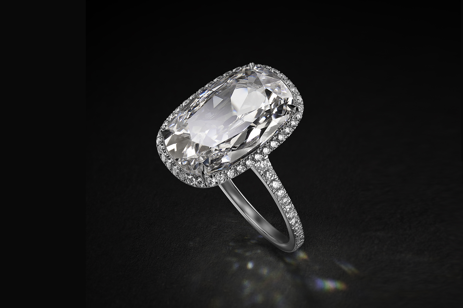  House of Geneva Jet d’Eau Numéro 2 ring with a Type IIa antique cushion-cut diamond of 3.75 carats