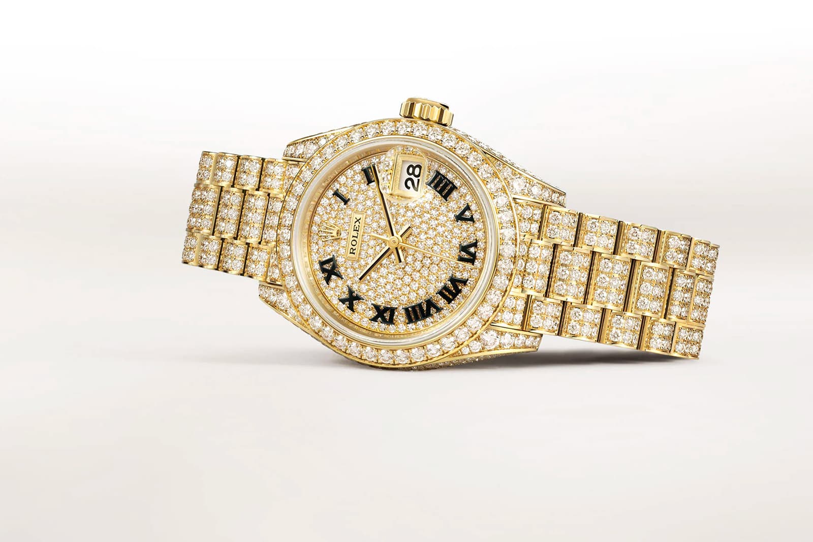  The Rolex Oyster Perpetual Lady-Datejust with 1,089 diamonds including 596 on the President style bracelet and 291 on the dial