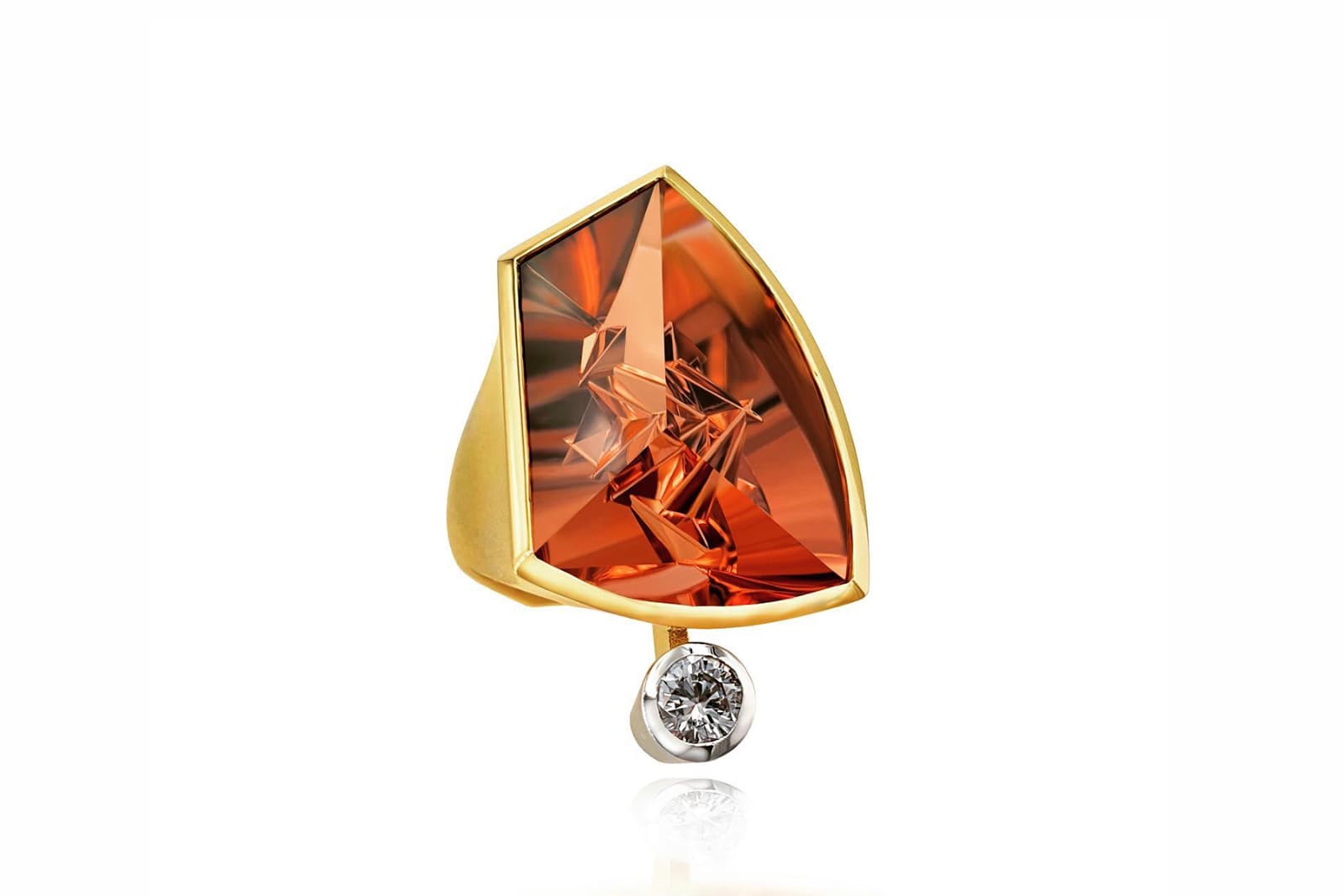  A tourmaline and brilliant-cut diamond ring in gold by Atelier Munsteiner 