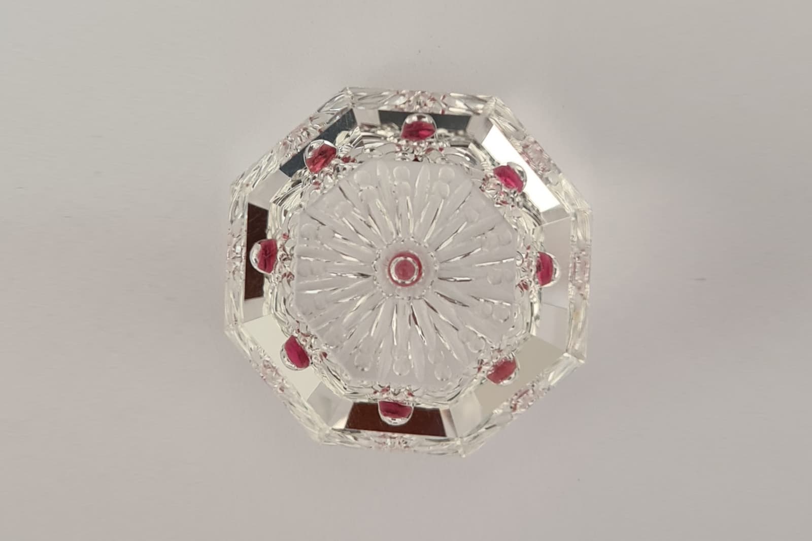  Crystal set with faceted rubellite with a total weight of 46.31 carats by Fredh Jhones