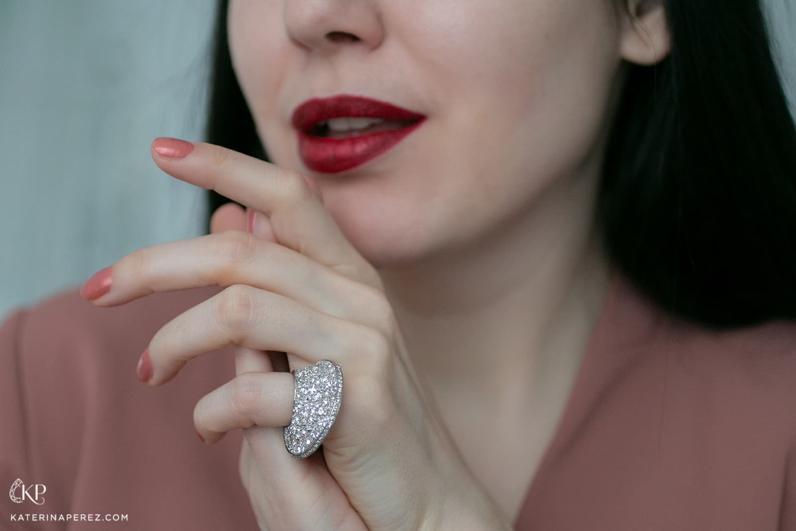 Maison Alix Dumas diamond ring with recycled stones in Fairmined gold 