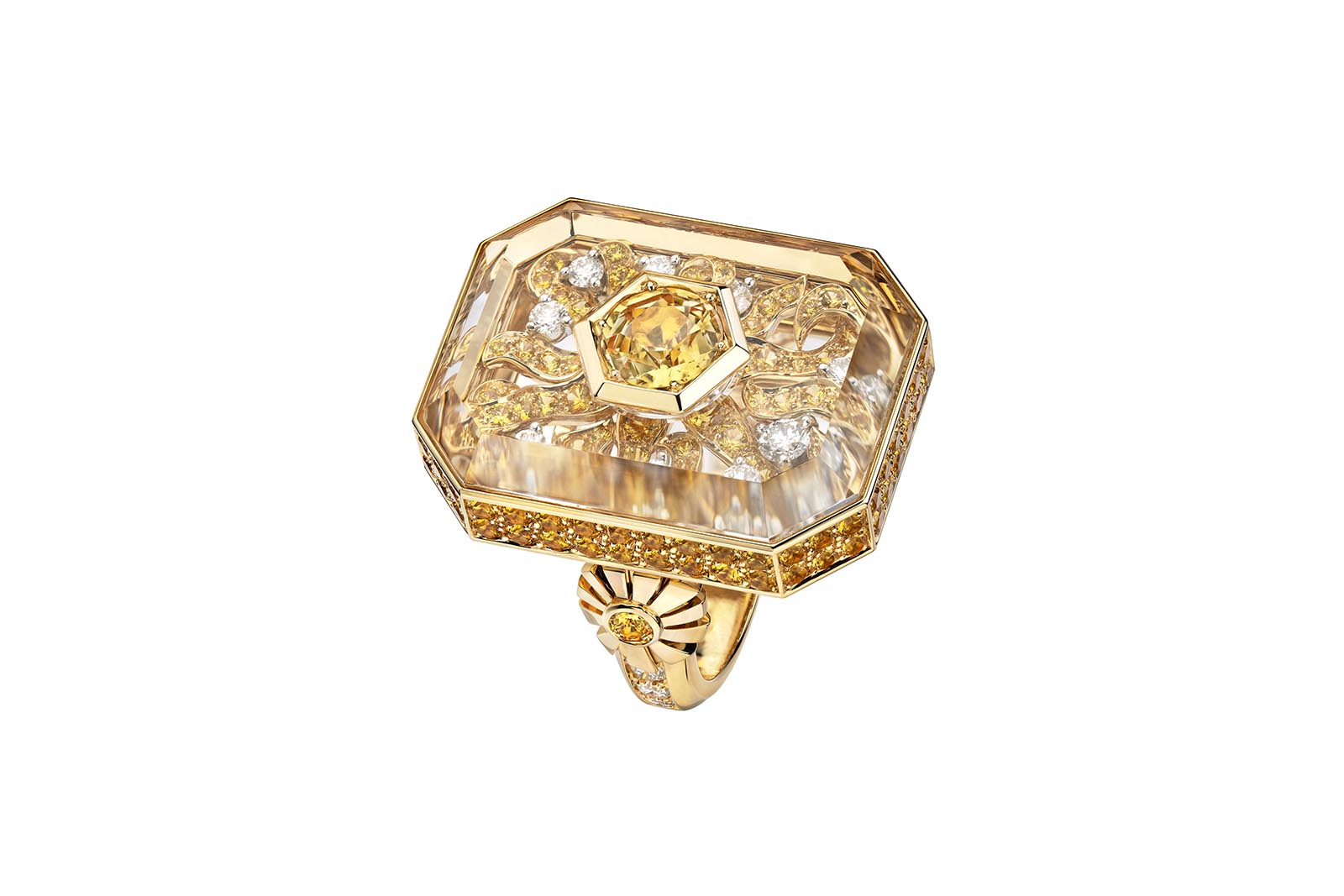  Chanel Ylang Ylang High Jewellery ring from Collection N°5 in yellow gold with diamonds, yellow sapphires, rock crystal and glass, including a round-cut sapphire of 1.37 carats 