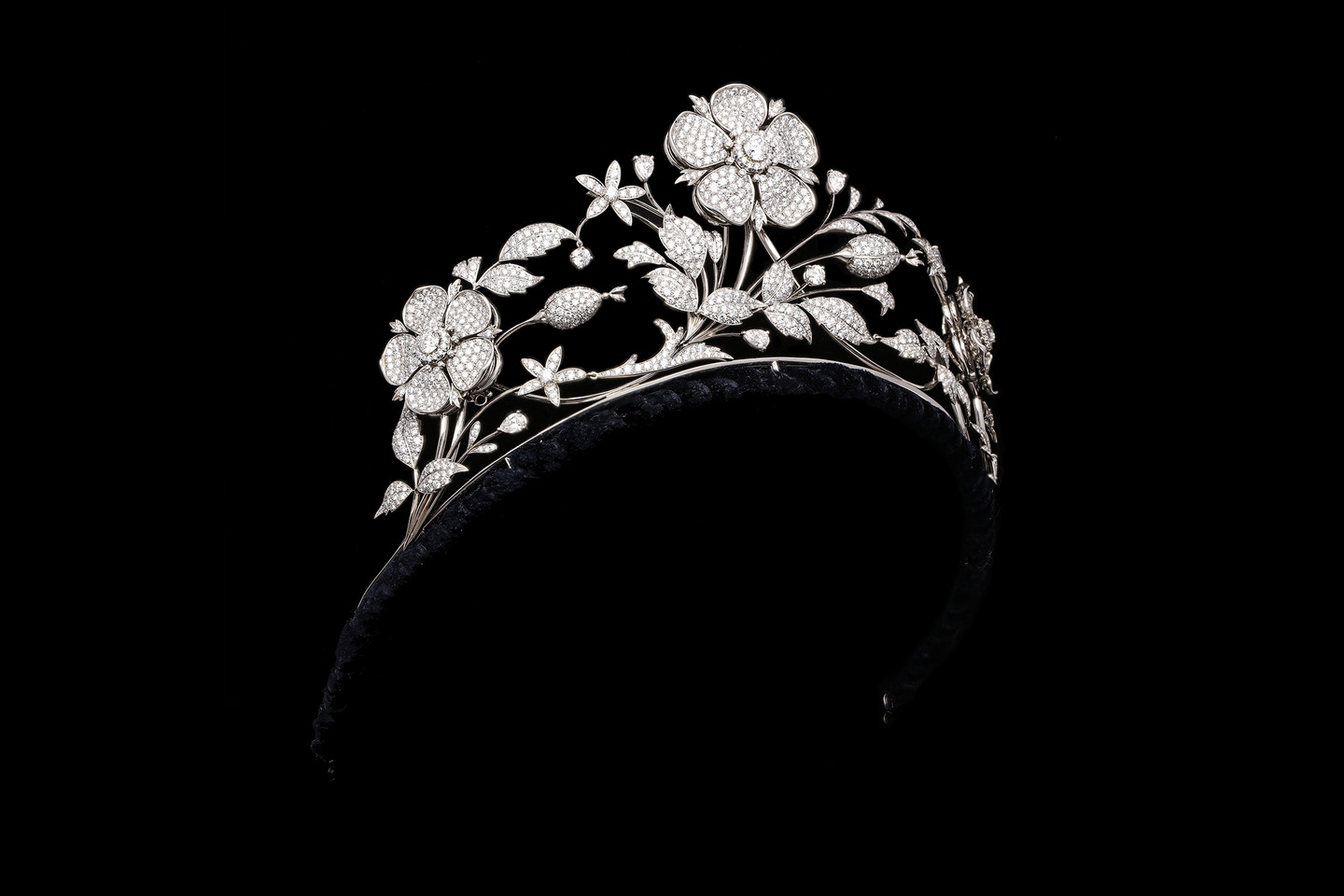  During the 20th century, E. Wolfe & Co. specialised in making tiaras like this platinum floral creation