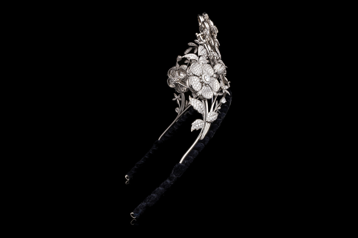  A side-view of a contemporary E. Wolfe & Co. tiara with 22.50 carats of diamonds as sold by Hancocks London