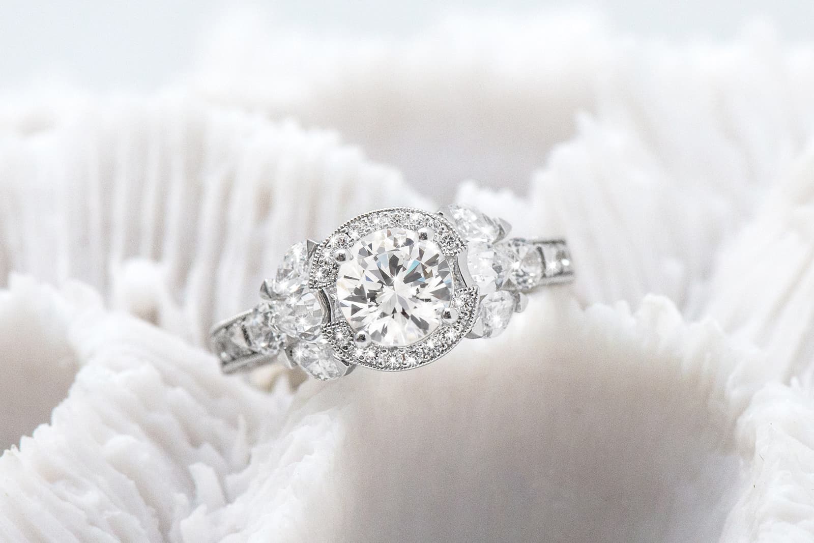  LX Antwerp diamond engagement ring