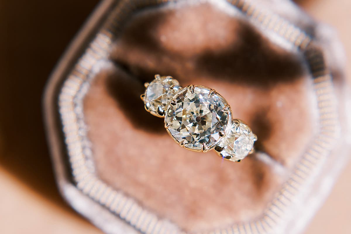 Victor Barboné Florian engagement ring with a 2.81 carat 'Old Mine'-cut diamond centre stone in 18k yellow gold